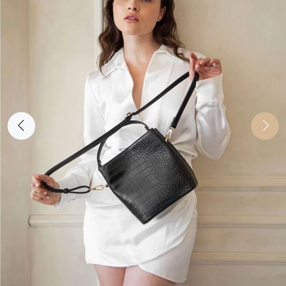 Black crocodile bucket purse - Picture 3 of 3